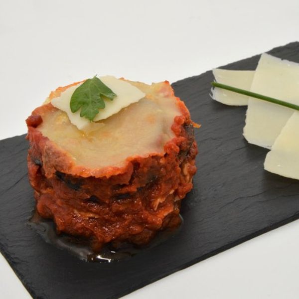 Millefeuille d'aubergine à la mozzarella